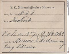 Etiketten zu Krokoit (NHMW-MIN-Ad11)